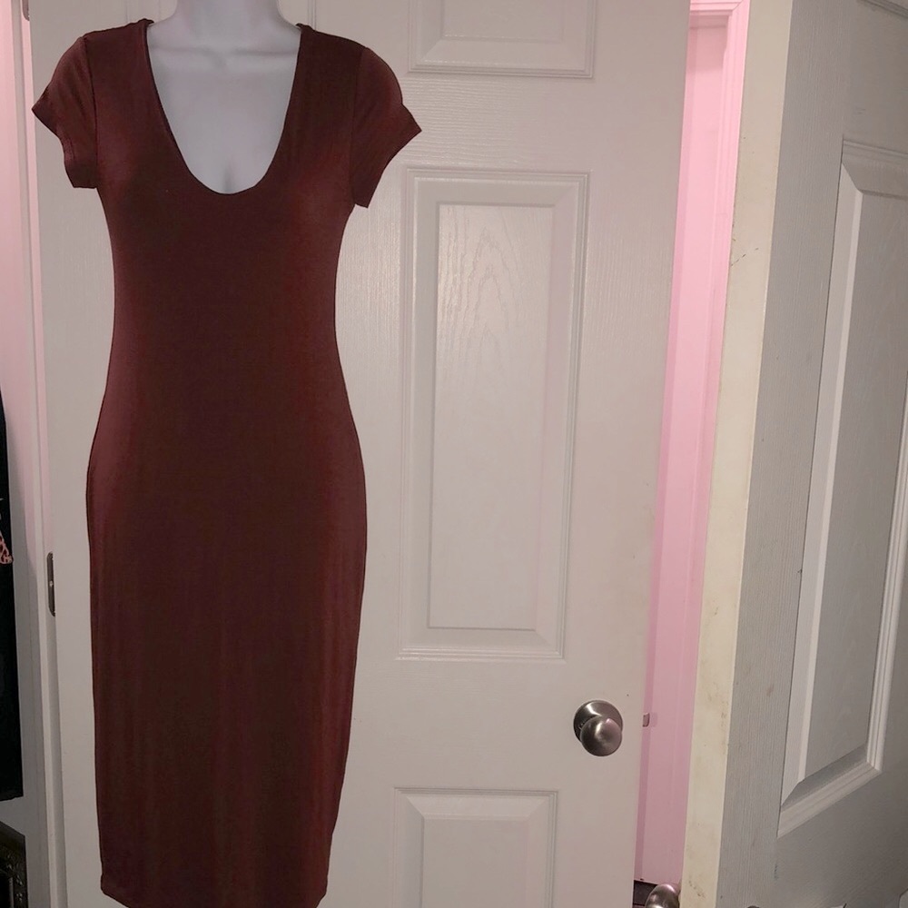 See You Monday nwot brown/purple Bodycon Midi Dress V-Neck Cap Sleeve